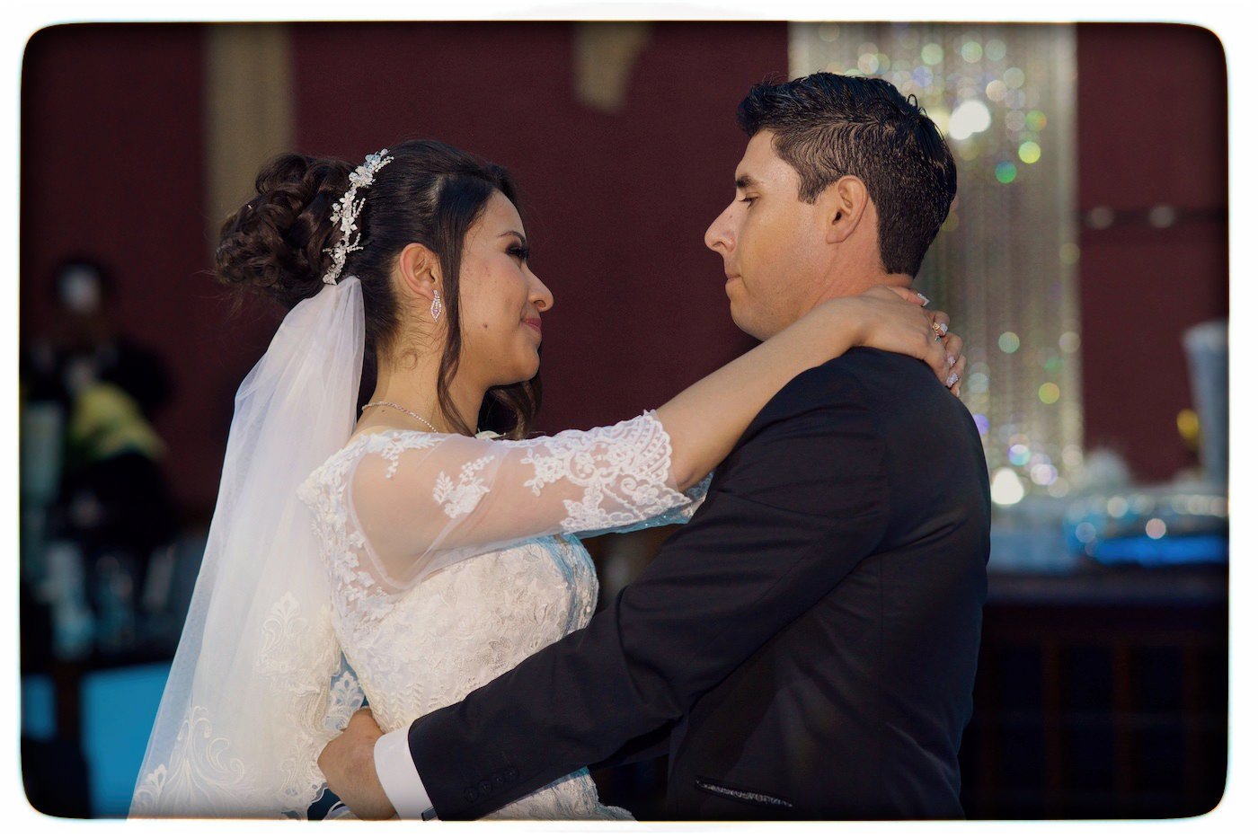 boda-alejandra-luis-salones-kristal-019